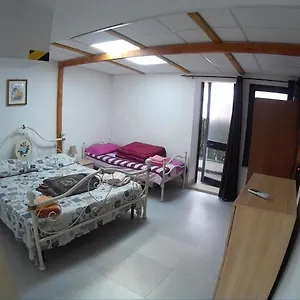 https://modern-central-flat.barihotels.org